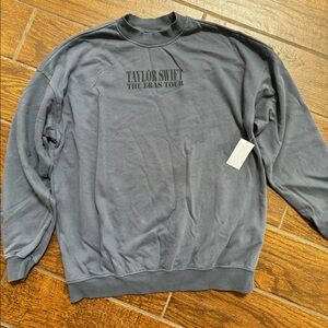 Eras Tour Crewneck Sweatshirt NWT from Paris N1 in May 2024 🫶🏻